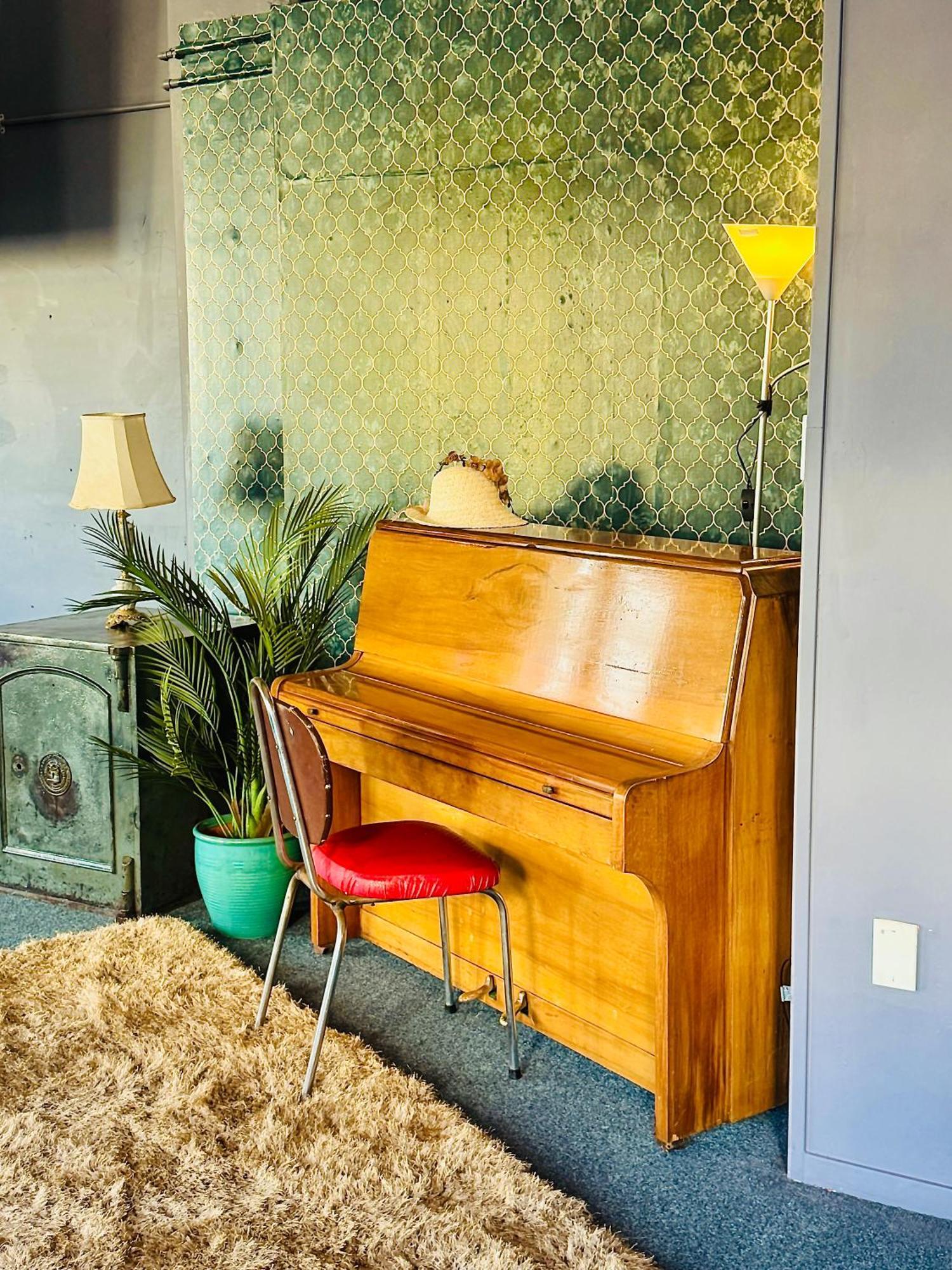 Crashpalace Backpackers Нейпир Экстерьер фото