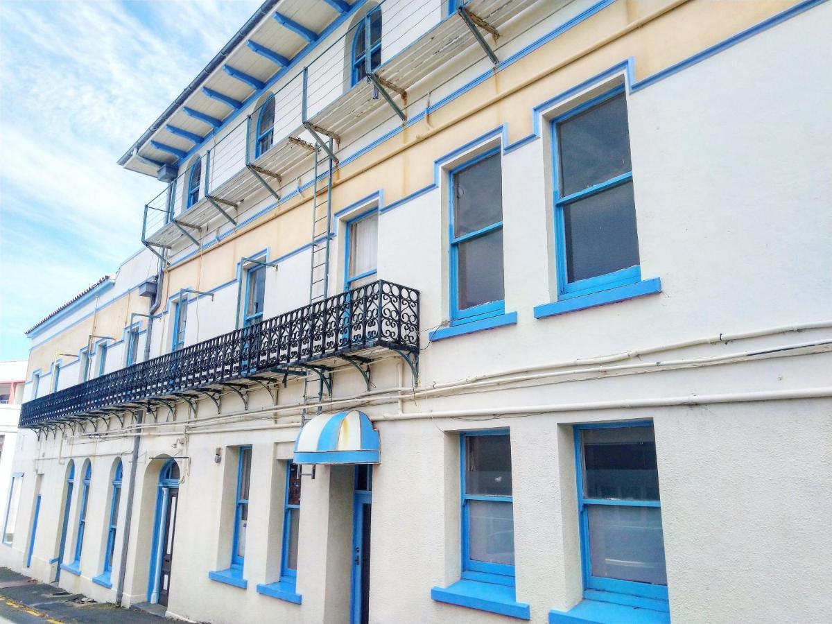 Crashpalace Backpackers Нейпир Экстерьер фото